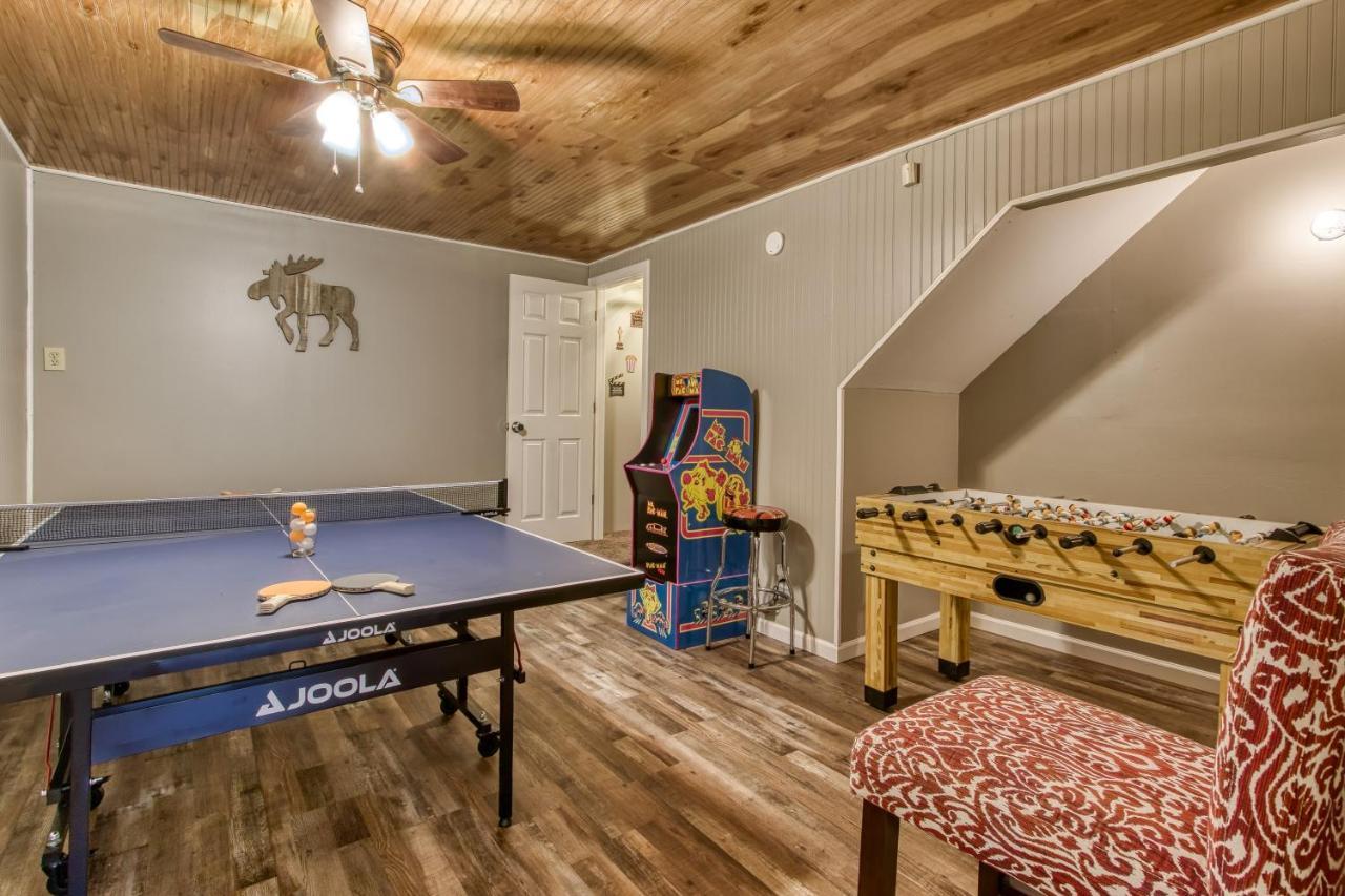 Fun & Games By Honeybearcabins 2Br/1Ba Sleeps 7 เซอเวียร์วีล ภายนอก รูปภาพ